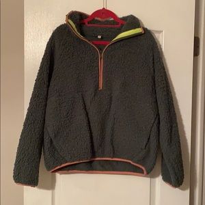 Express pull-over fleece with neon trimmings